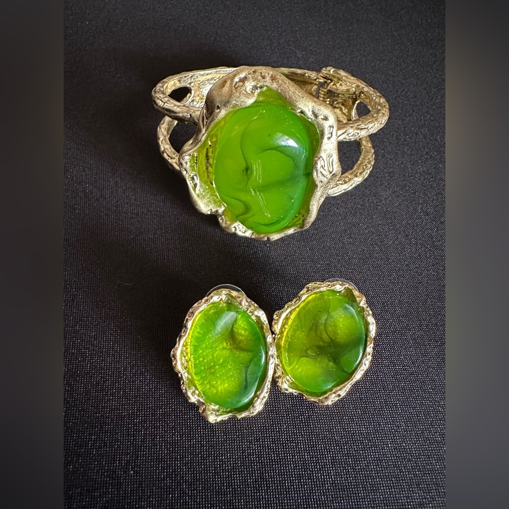 Green  & Gold bracelet pierced earrings Jewelry Set